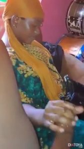 Sucking a big dick